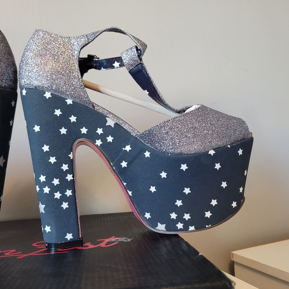 Iron Fist Starry Night Super Platforms, New with Flaws, Size 7 - Picture 6 of 13